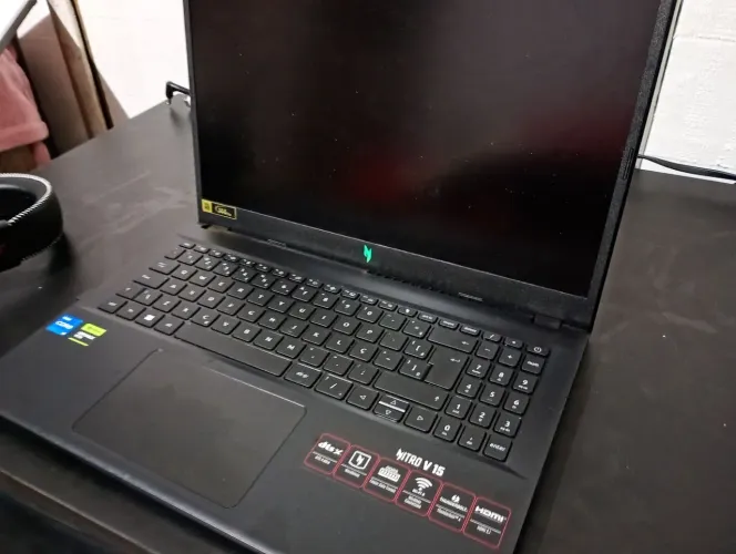 Notebook Acer Nitro V15, 512GB SSD, i5-13420H, RTX 3050 6GB