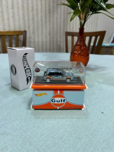 Hot Wheels RLC Golf MK1 GTI
