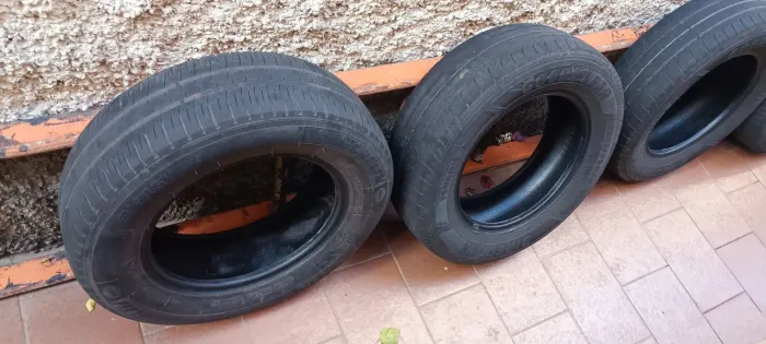 Jogo de pneus 2 Michelin + 2 Goodyear 185/70R14