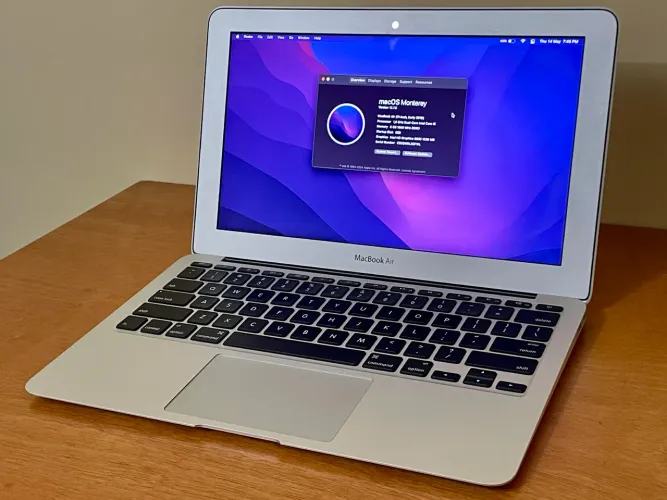 MacBook Air 11Pol. 2015 8GB Ram 256GB SSD