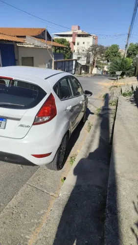 Ford Fiesta Titanium 1.6 16V Flex Mec. 2014