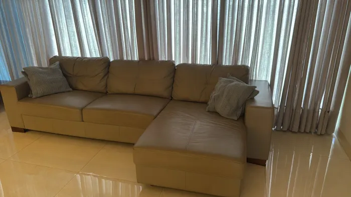 Sofá de couro