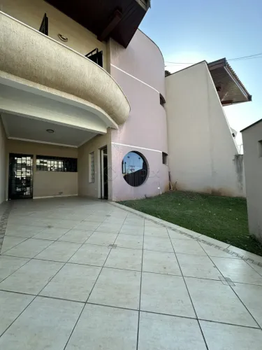 Casa à venda e para alugar no bairro Vila Nossa Senhora de Fátima em Americana/SP