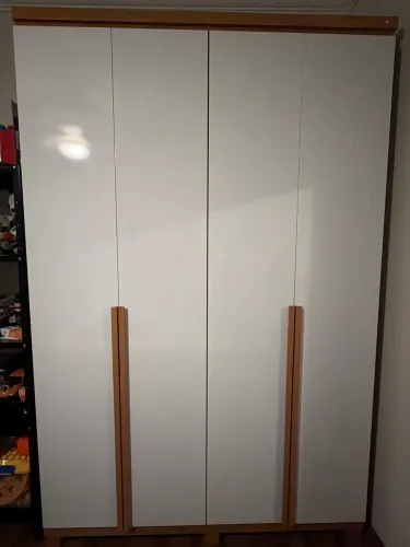 GUARDA ROUPA