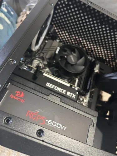 PC Gamer AMD Ryzen 5 5600X | 32GB RAM | RTX 3050 6GB | SSD 500GB NV3