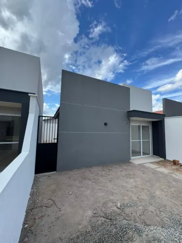 Casa de 2/4 no Cond. Vivace Sim