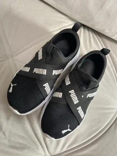 Tênis infantil Puma tamanho 29