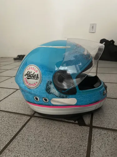 Capacete tamanho 58