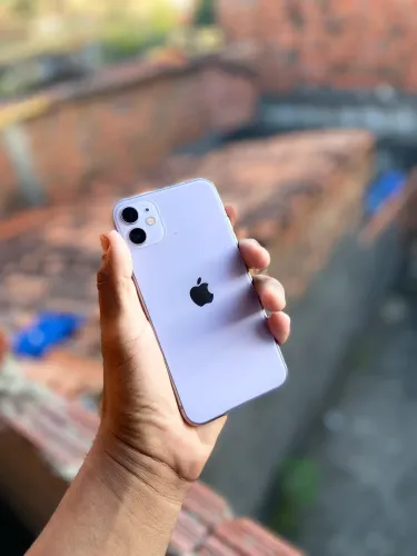 iPhone 11 128gb carregador+fone