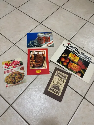 Lote Vintage de Livretos de Receitas Antigos - Royal, Nescafé, Maggi e Scottex