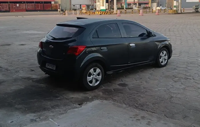 Chevrolet Onix Hatch LT 1.0 8V Flex Mec. 4P 2018