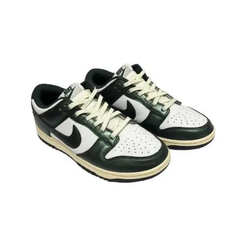 Nike Dunk Low ''Vintage Green''