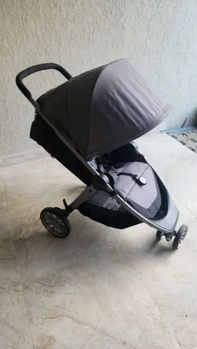 Carrinho de bebê Importado Britax com Bebê Conforto