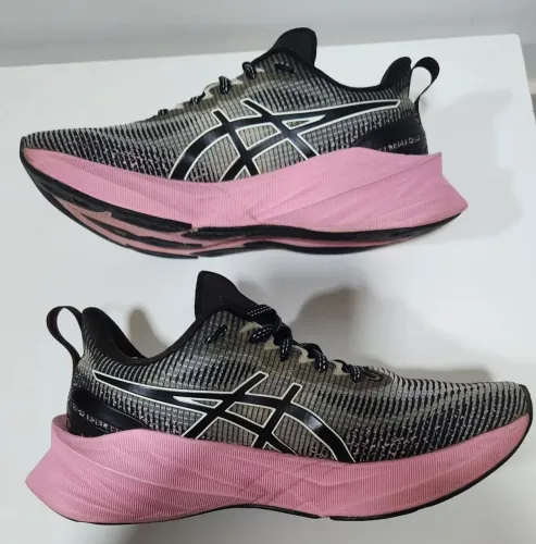 Tênis Asics Novablast 3 - Tamanho 36 - Preto/Rosa - Original - Academia - Corrida