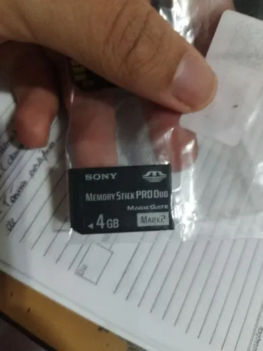 Cartão de 4 gigas da Sony - PSP