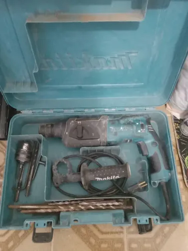Furadeira impacto makita