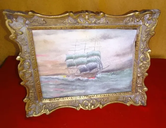 Grande Porta retrato de mesa retangular em bronze maciço dourado levemente cinzelado