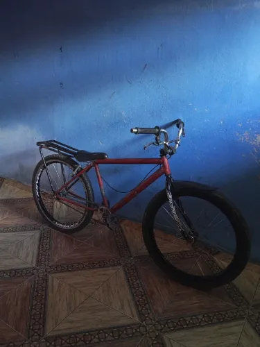 Bike 26 montadinha em ótimo Estado