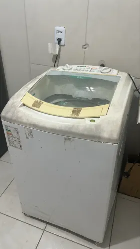 Máquina de LAVAR funcionando normal 120 VOLTS 