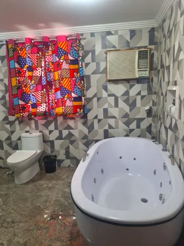 Vendo uma banheira hidro nova