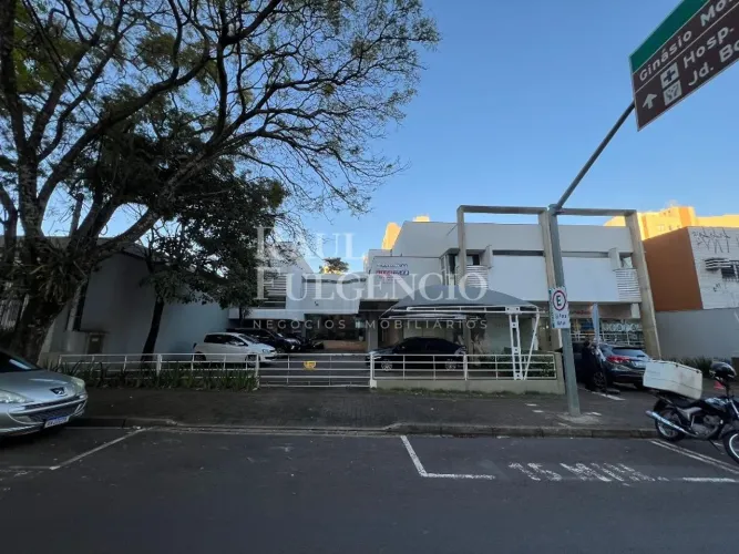 Sala para alugar no Comercial Mont Blanc, na Av Souza Naves