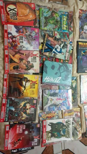 50 livros HQs em perfeito estado 