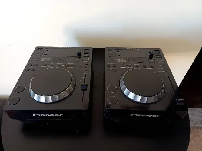 Vendo Par de CDJ 350 Pioneer