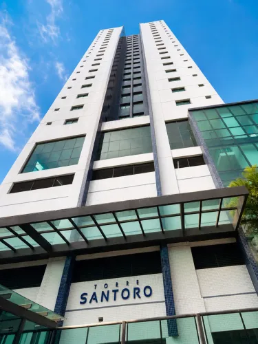 Ed. Torre Santoro - 123m2, 3 quartos (2 suítes), 2 vagas e área de lazer em São Brás