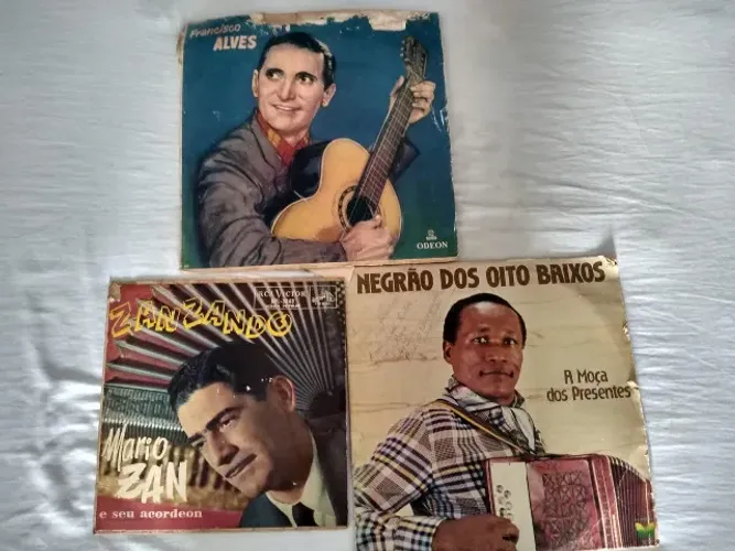 disco de vinil antigo ( 03 pçs)