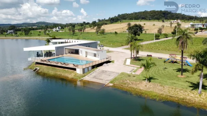 Lote em Condomínio Fechado para Venda em Sete Lagoas, Residencial Reserva dos Lagos