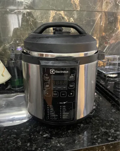 Panela de Pressão Elétrica Electrolux