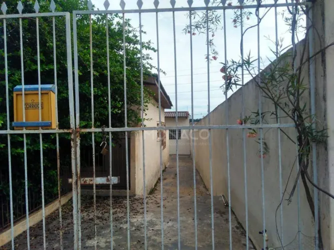 Casa com 1 dormitório para alugar, 50 m² por R$ 800,00/mês - Bandeirantes - Londrina/PR