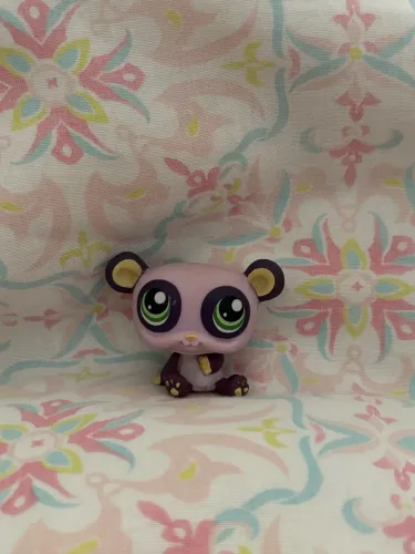 Littlest pet shop 2012