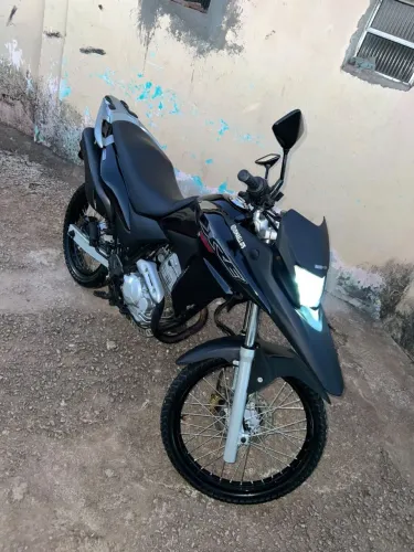 Xre 300 2011