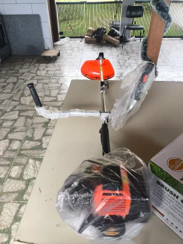 Roçadeira a gasolina