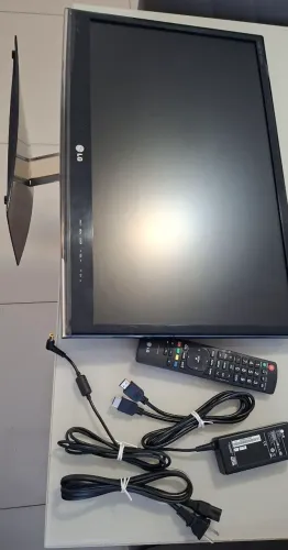 TV Monitor LG LED 24" Full HD