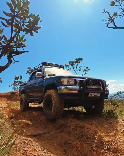Toyota Hilux CD SR5 4X4 2.8 Diesel 2001