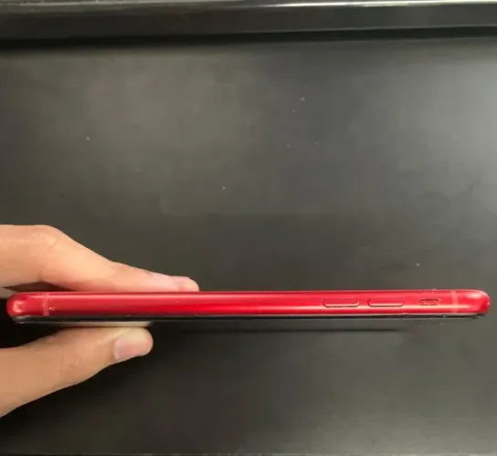 CELULAR IPHONE XR VERMELHO DE PROCEDÊNCIA