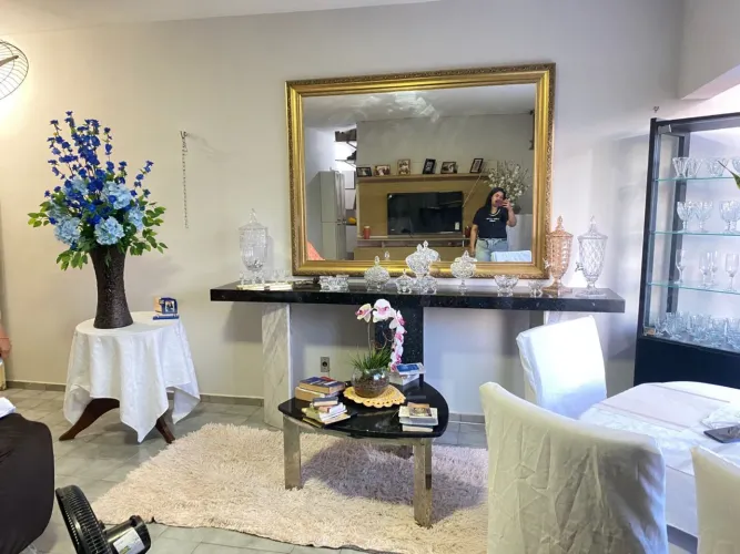 QUARTO MOBILIADO DISPONÍVEL PARA MENINAS PRÓXIMO A UNIVERSIDADE FEDERAL (UFPI).