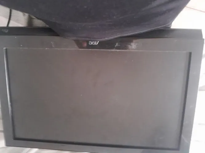 Monitor e televisor urgente
