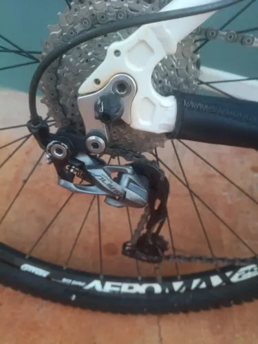? Oportunidade para você que deseja iniciar no pedal,kit Shimano Alívio,toda revisada 