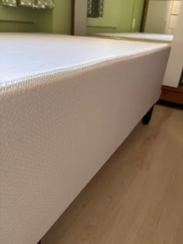 Base cama box solteiro- semi-nova