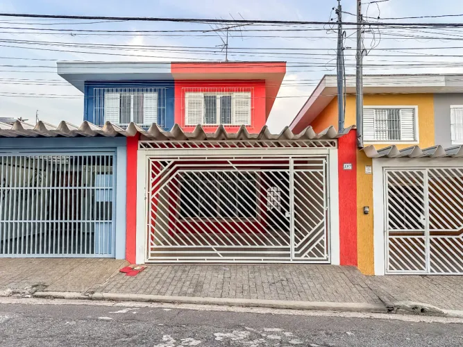 Sobrado para venda em Jardim Vista Linda com 3 quartos, 159m²
