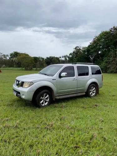 Nissan Pathfinder SE 2.5 16V TDI Diesel Aut. 2009