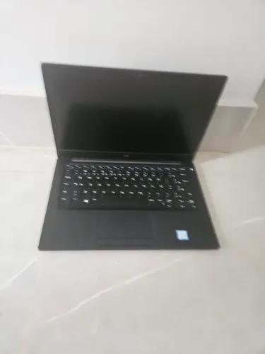 Notebook dell i5 8a.