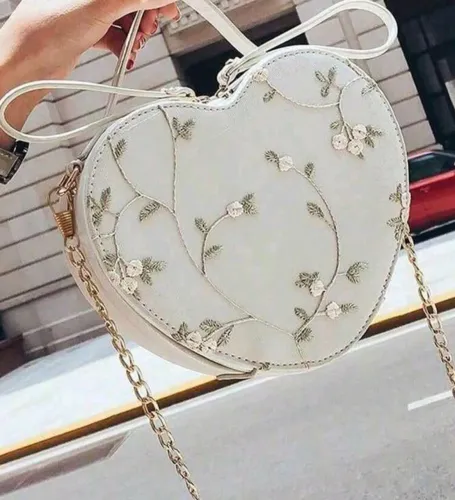 Bolsa bordada