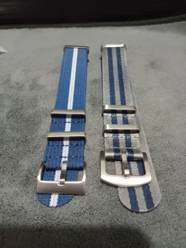 Duas Pulseiras em nylon original para relógios 22 mm