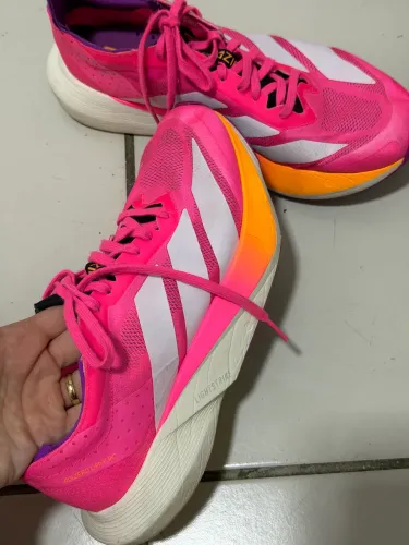 Tênis treino, corrida LIGHTSTRIKE