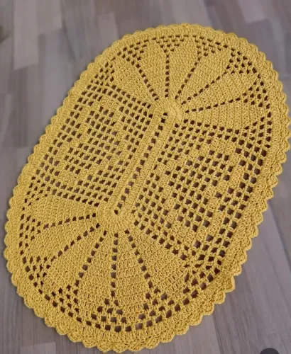 Tapetes em crochê amarelo mostarda 