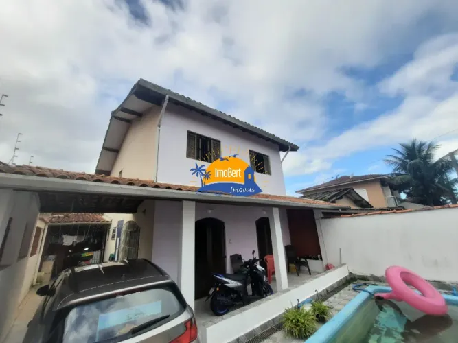 Sobrado à venda proximo da praia no centro de Bertiiga
